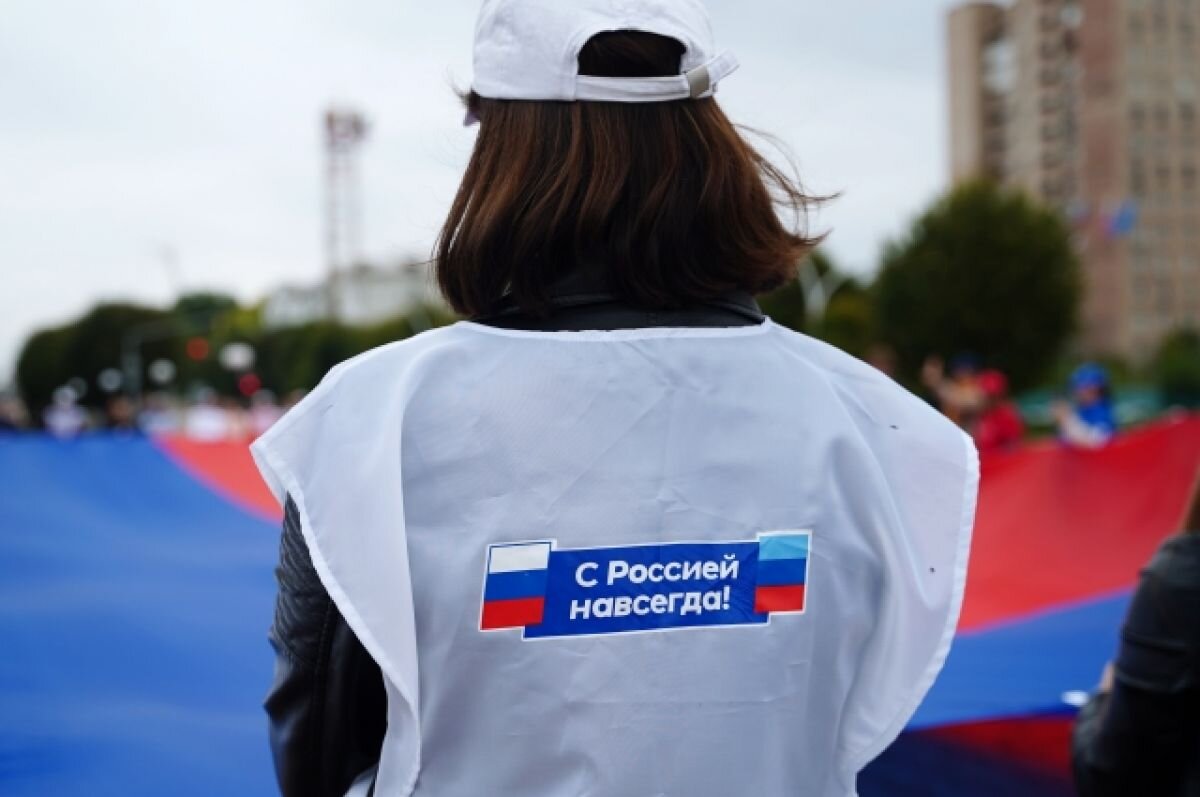    Плачут, смеются, рвут украинский паспорт. Референдум и эмоции через край