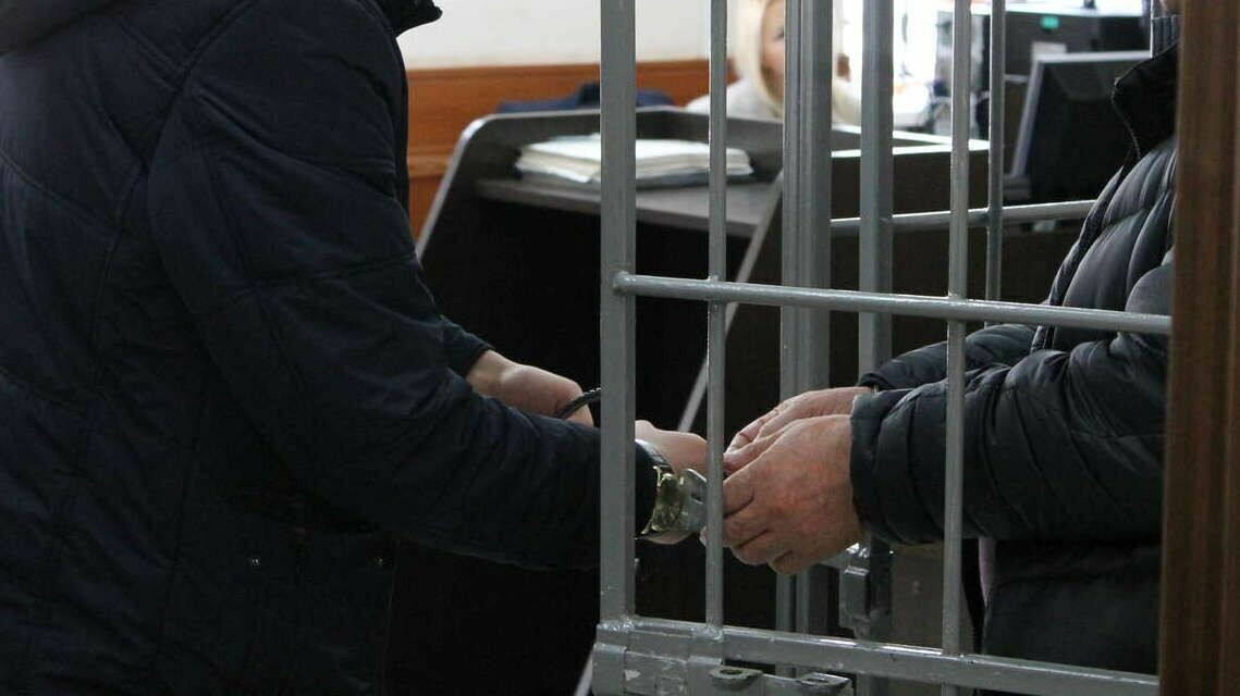     Депутат Госсовета Татарстана Эдурад Шарафиев поддержал инициативу башкортостанских чиновников, предложивших привлечь заключенных к участию в спецоперации на Украине. Об этом пишет портал «116.ру».