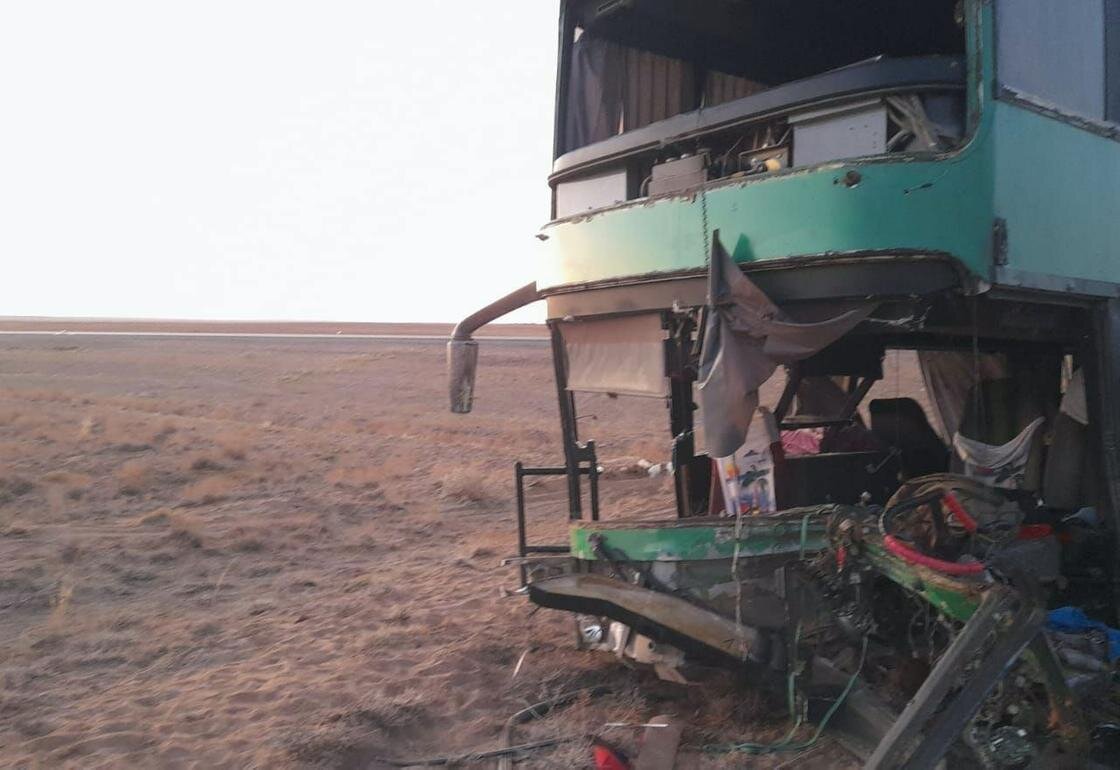    Автобус после ДТП в Кызылординской области:t.me/POLICE_of_KZ