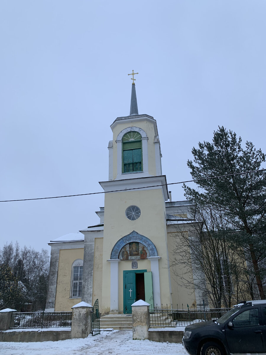 Церковь Воскресения Словущего в деревне Курск