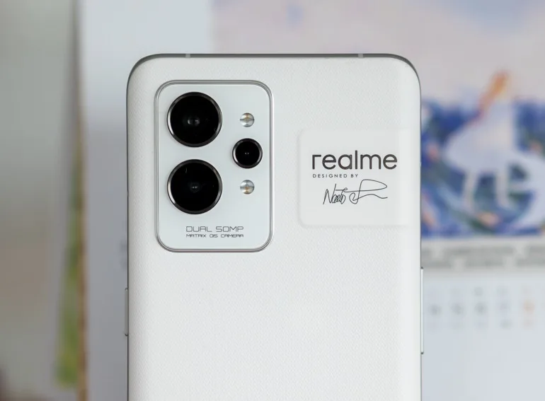 Realme 12 pro 5g характеристики. Realme gt 2 Pro. Смартфон Realme gt2. Realme gt 2 Pro камера. Realme gt 2 Pro белый.