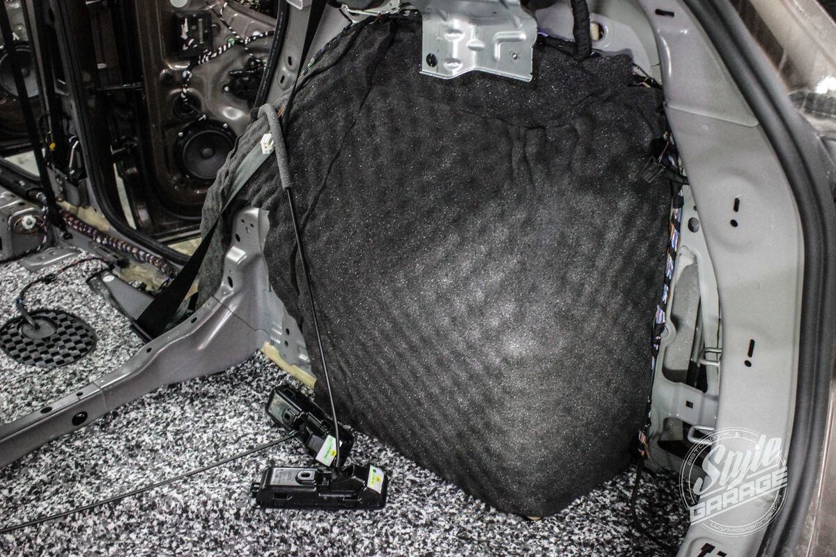 Шумоизоляция авто тигуан 2. Шумоизоляция тигуан 1. Клипсы крепления шумоизоляции тигуан. Шумоизоляция тигуан 1. Шумоизоляция тигуан.