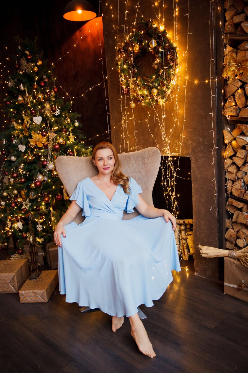 Сейчас у многих паника и сотни вопросов: 
Как жить?

На что жить?

Как пережить кризис бизнесу?

И тд, и тп.

Давайте поговорим вот о чем.

Почему, наши люди, пережив столько сложных 

Периодов и кризисов, так и не научились жить финансово грамотно? 

Сейчас столько источников знаний , а вы 

Все равно бедны? Заходите сюда ⤵️⤵️⤵️

https://findis.ru/ изучайте - богатейте 💖

 

Как живу я. 

1) Много лет работала на дядю. И откладывала.

2) открыла вклад в банке, нашла самый выгодный 

Процент.

3) вот это очень важно. Я НЕ КОПИЛА ДОЛГИ.

Я НЕ БРАЛА КРЕДИТЫ.

4) я не пила и не купила - а на эти деньги

Могла себя баловать - колготки и чулки, химиопрепаратов, поход в ресторан.

5) мне давали деньги родители. Я часть тратила 

А часть откладывала и копила .

6) всегда искала дополнительные источники дохода.

Это могли быть тренировки, репетиторство, короче, Умейте продать свои навыки.👌😇

7) мне дарили нужные подарки. И мужчина тоже.

Просто ртом в ухо говорите ему что вам действительно нужно. Это и приятно, и выгодно, а как приятно ему, что он вам подарил, то чем вы действительно пользуетесь 😍👍

8) если мужчина дает вам деньги - 10% отложите на счет)🙏😇

9) инвестируйте . Я стала инвестором. БКС - отличная площадка в которой можно и нужно зарабатывать. Хотя я 

Та еще блондинка. Но я смогла! Важно. Банки предлагают инвестиционные программы...но, там не выгодно. Проценты высокие на вывод, особо помогать не хотят, у меня был неудачный опыт со Сбербанком. Не советую. 

А вот БКС рекомендуется. 👍😍👌

10) выкладывайте в то, что у вас будет сложно отнять. Знания, здоровье, навыки и тд.

11) монетизируйте свои навыки.

Научились чему то - сразу в дело, сразу зарабатывайте на 

Этом, вариантов масса.

12) зарабатывайте на рекламе в соцсетях. 

У всех есть аккаунты, Но мало кто их использует для работы)

подумай об этом.

13) учите своих детей копить.
14) и себя тоже. Создайте финансовую подушку на 6 месяцев.  Посчитайте стольстоль денег  вам    нужно на месяц и усердие на 6. И эту сумму  положите в банк. 
15) читай литературу о том как разбогатеть

И общайся с успешными людьми.

И получай опыт,  знания как на сайте ⤵️⤵️⤵️

https://findis.ru/

 

Всем успеха, благ и гармонии ☀️✨

