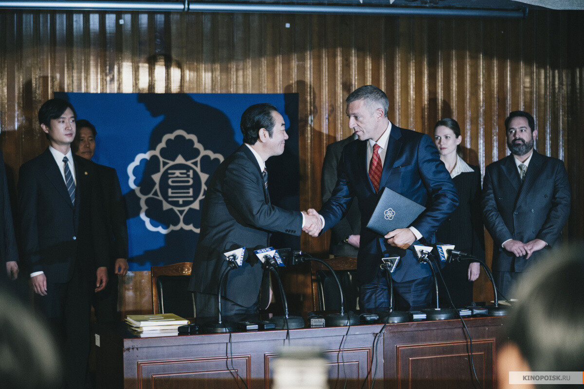 Фильм "Дефолт"