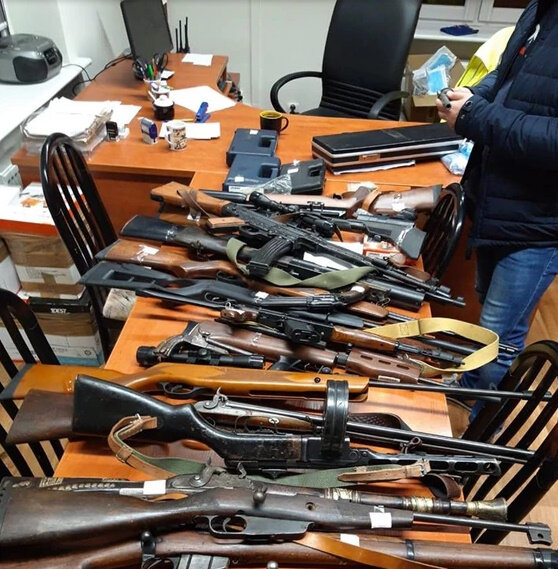 27 видов оружия в одном доме!