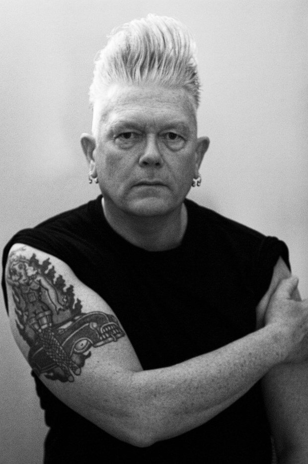 Andrew Mackenzie (Эндрю МакКензи) собственный персоной...