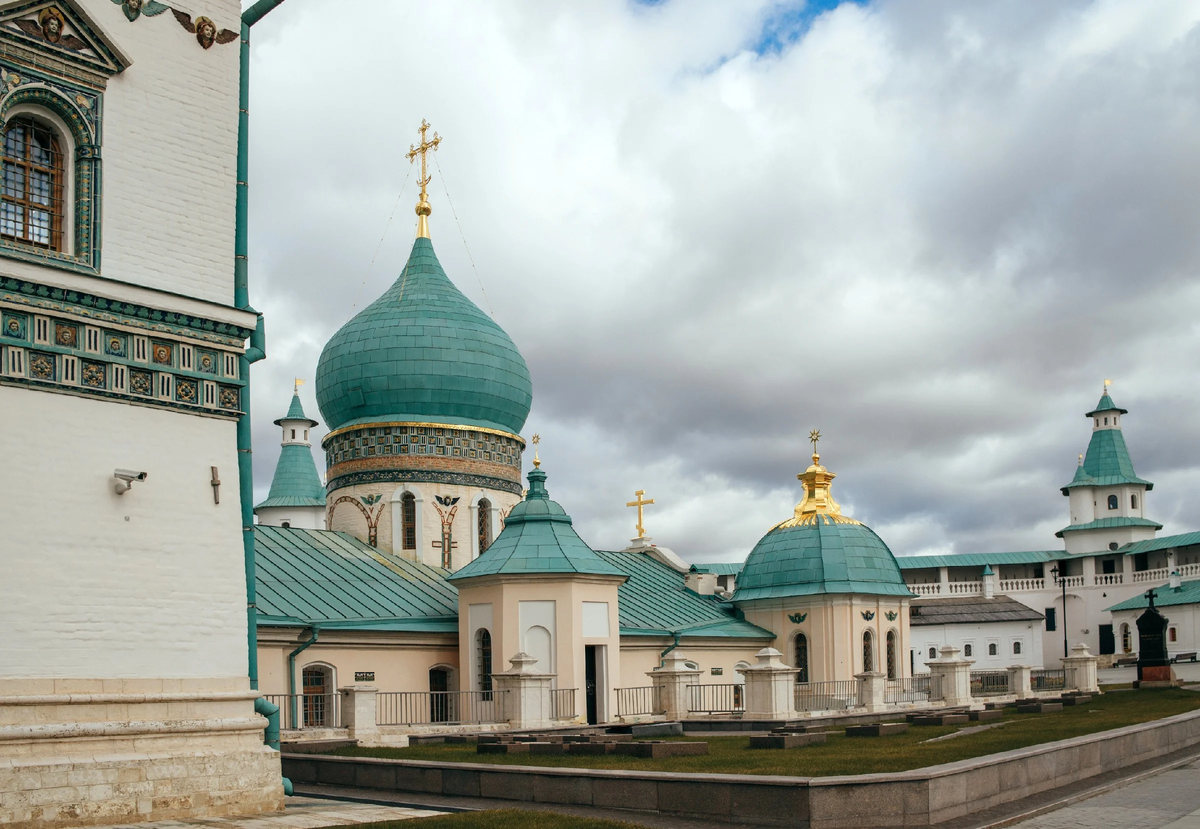 Храм Константина и Елены вид сверху