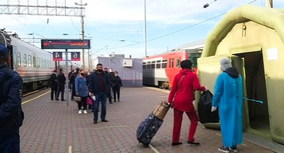 Палатка на вокзале