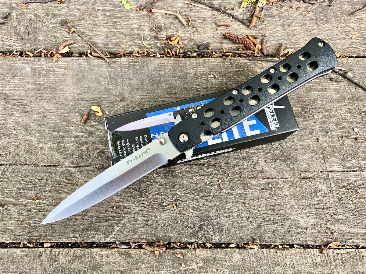 Cold Steel Ti Lite 4 в разложенном состоянии