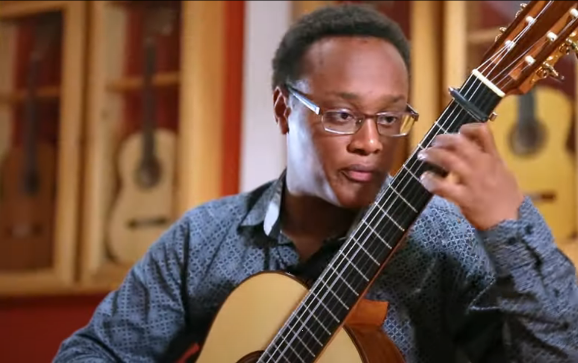 Raphaël Feuillâtre, скрин YouTube.