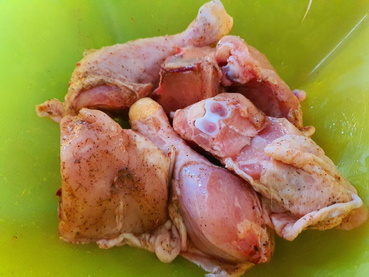 Курица с картошкой в сметане в мультиварке - пошаговый рецепт с фото на internat-mednogorsk.ru