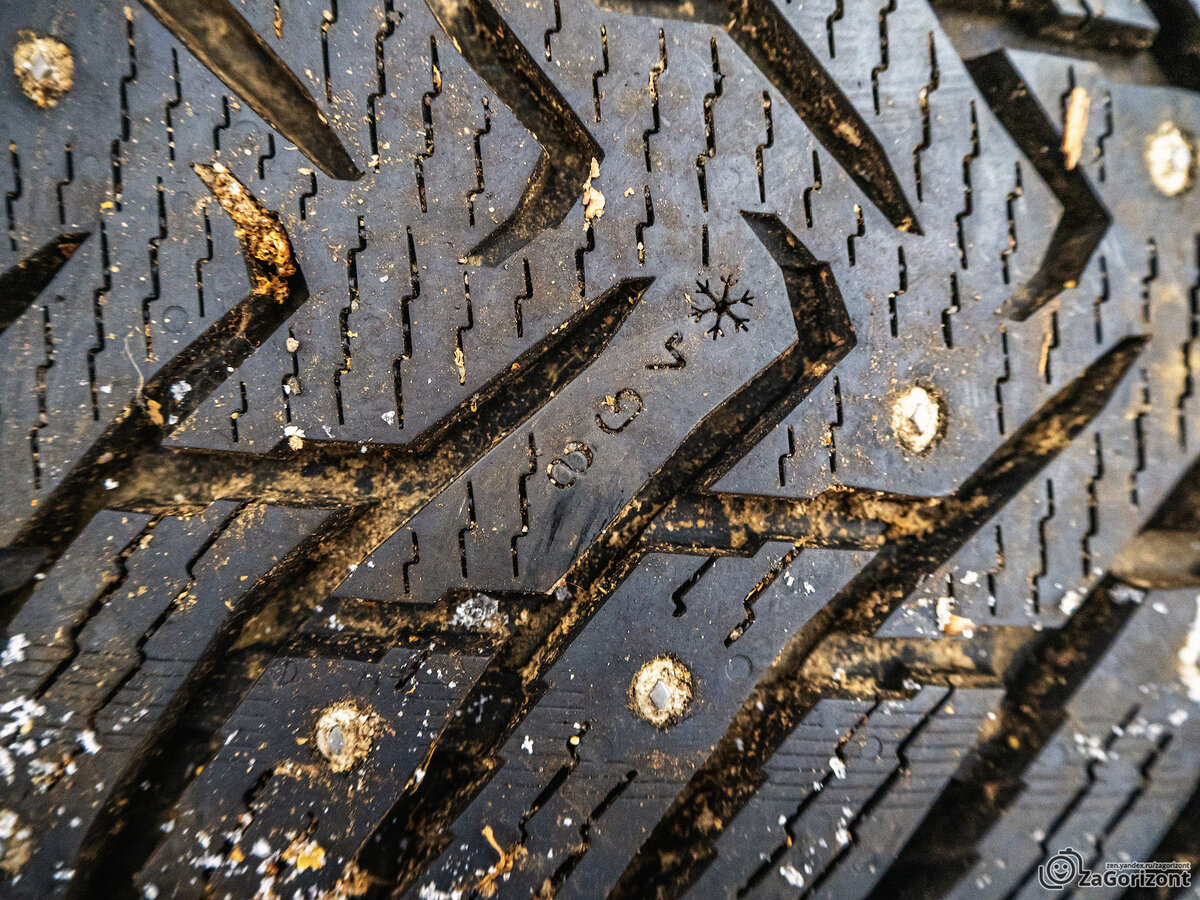 Четыре года ездил на шипах Nokian Hakkapeliitta 8 SUV. Отчитываюсь, что ...