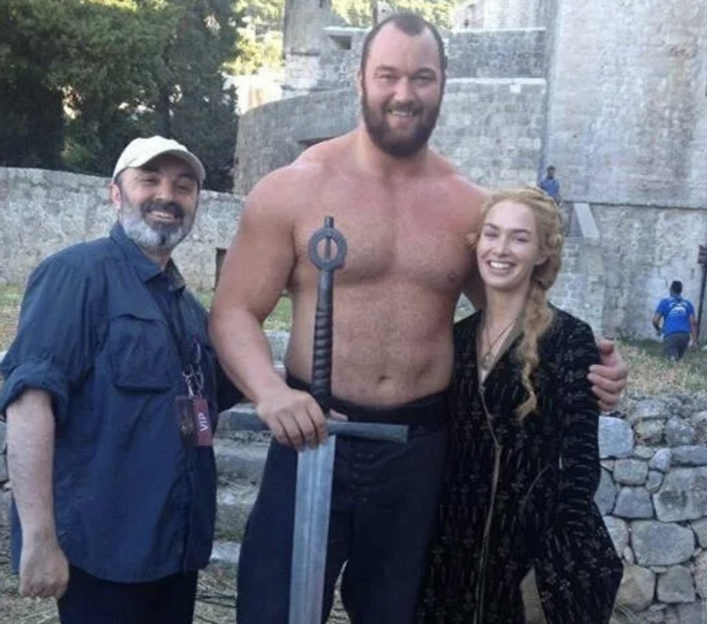 На сколько был силен злобный великан Григор Клиган из игры престолов