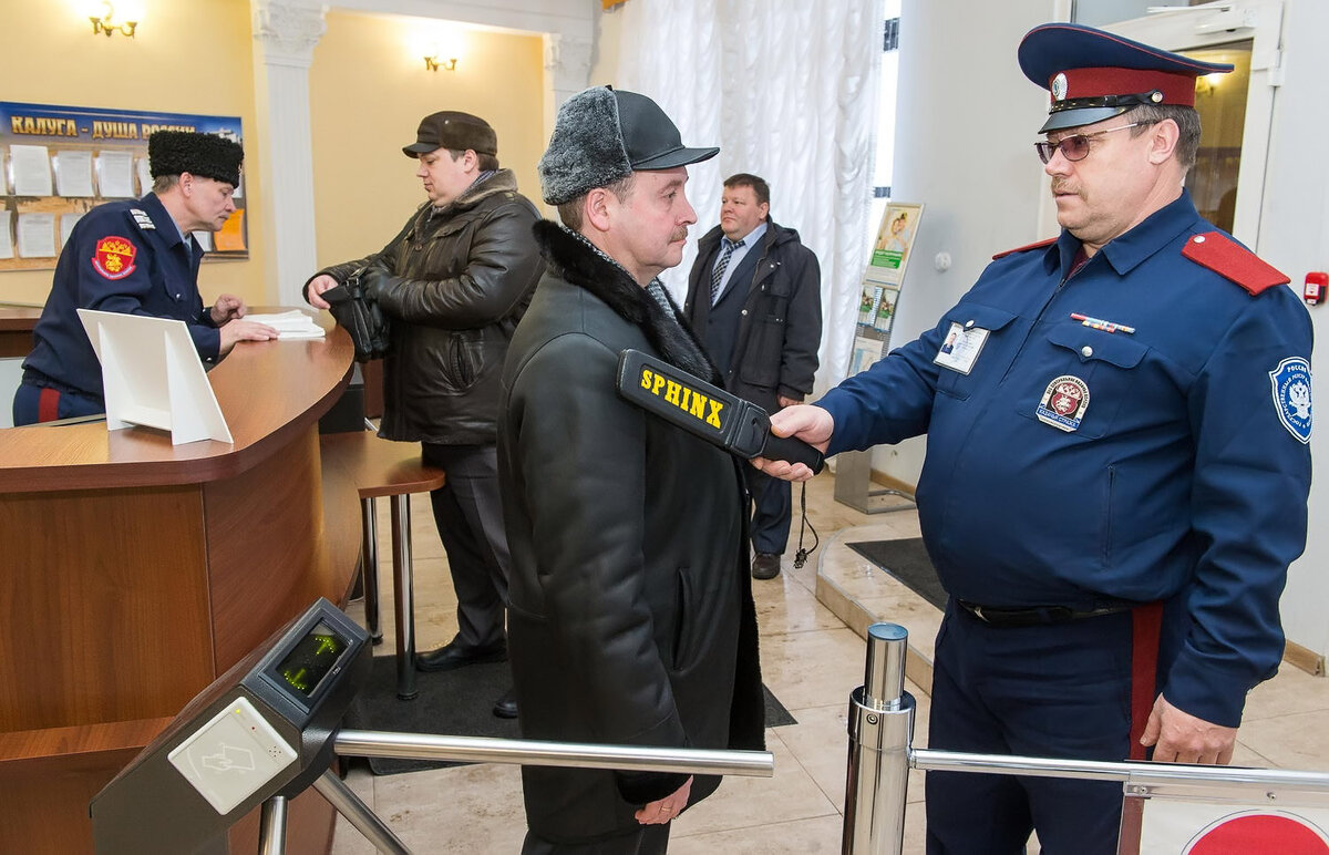 Казаки-ЧОП-овцы действуют в рамках правового поля (фотография с сайта ruskazaki.ru)