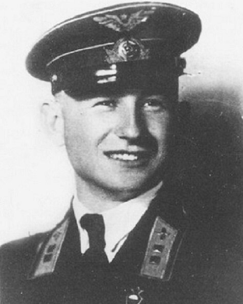 Александр Анискин