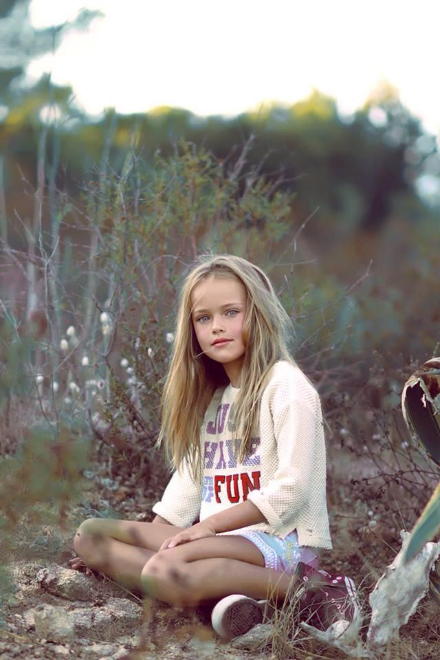 Фото девочки без. Кристина Пименова 13. Красивые летние девочки. Девочка 10 лет на природе. Красивая девочка 12 лет на природе.