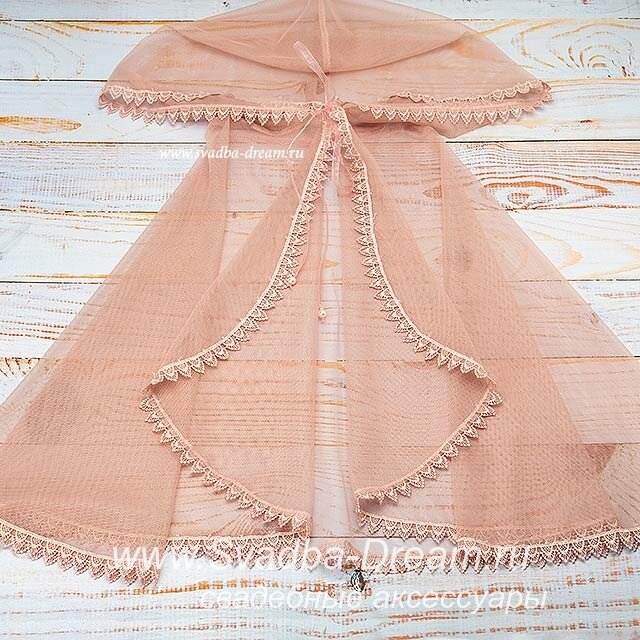 Пудровая венчальная накидка для невесты 