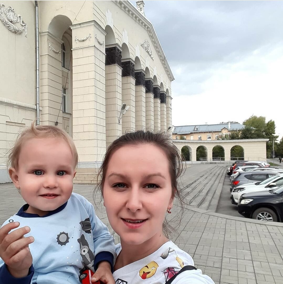 ДК им. А.И. Ефремова . Ул. Мира, 14