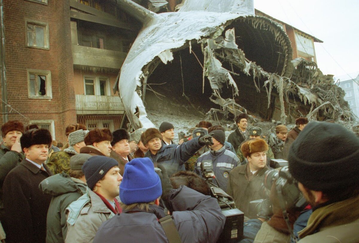 Декабрь 1990 года. Катастрофа АН-124 В Иркутске. АН-124 Иркутск 1997. Руслан Иркутск авиакатастрофа 1997. Катастрофа АН 124 В Иркутске 1997 год.