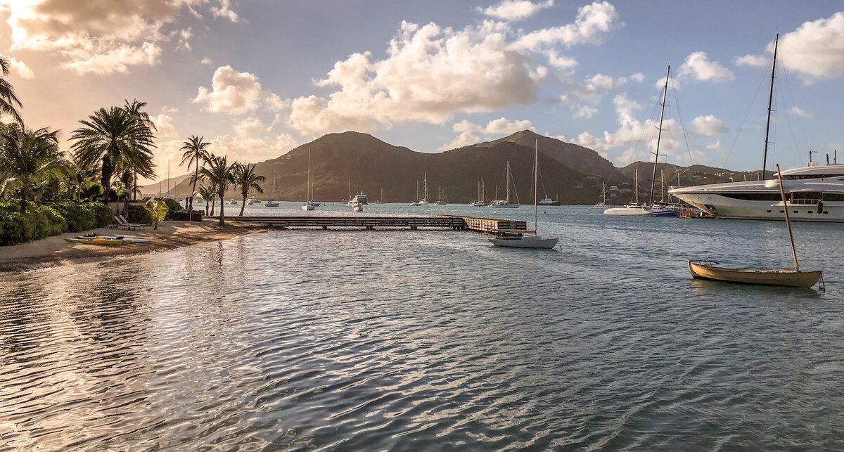 Программа гражданства Антигуа и Барбуды - самая доступная в мире 