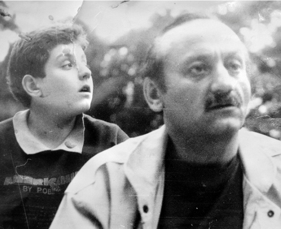 Михаил Полицеймако в детстве с отцом. / Фото: www.yandex.net