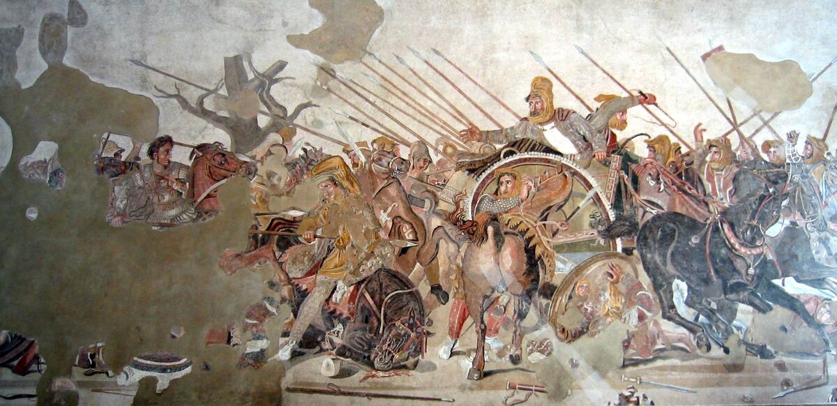 Александрова мозаика. Около 100 года до н. э. Считается, что мозаика изображает сцену битвы при Иссе (333 г. до н.э.) или Гавгамелах (331 г. до н.э.) и была создана по живописному оригиналу конца IV — III века до н. э. Вполне возможно, что позади Дария III бактрийская кавалерия