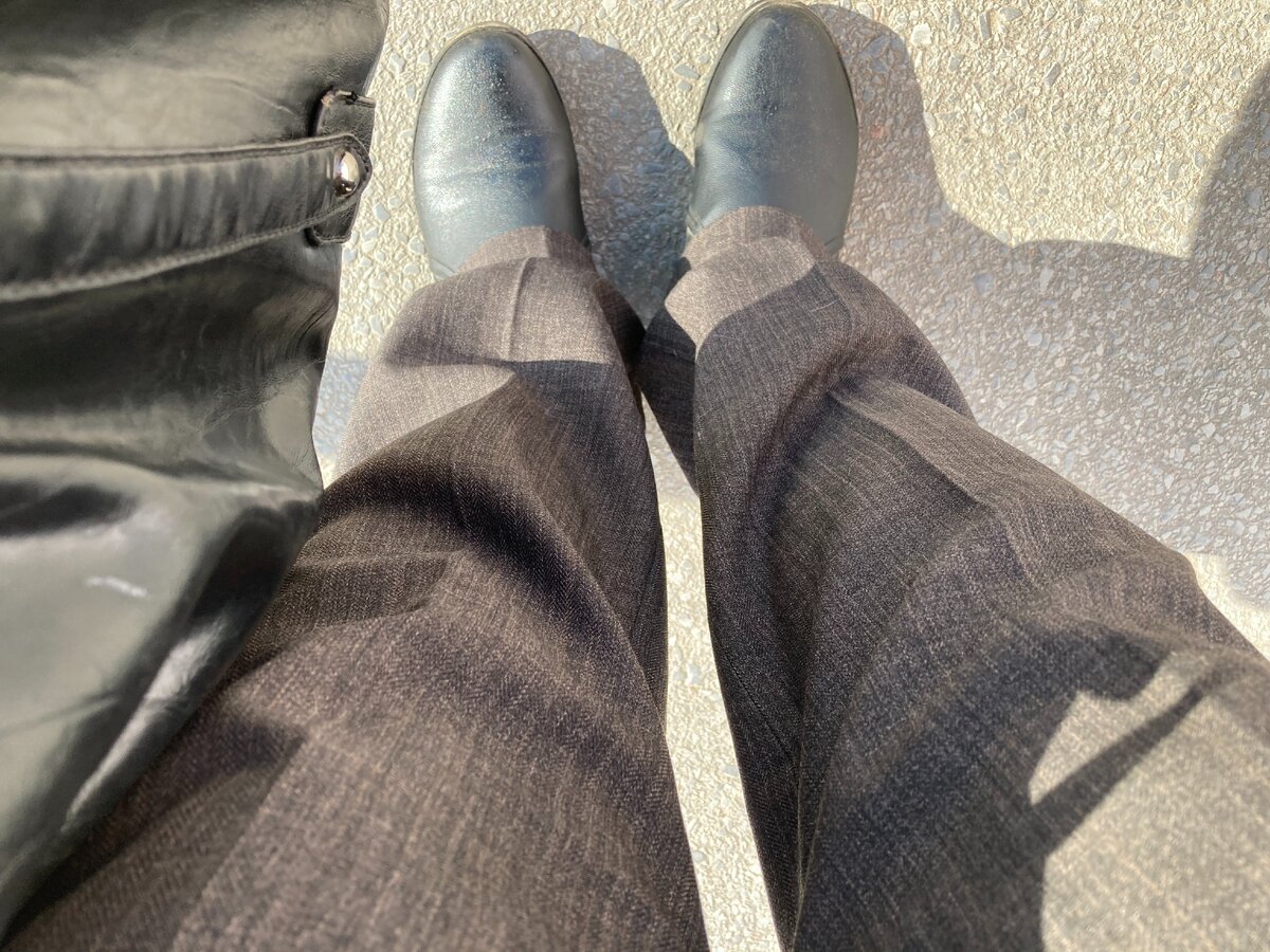 Вот такая гармошка у штанин внезапно образовалась. Ура гармошке!