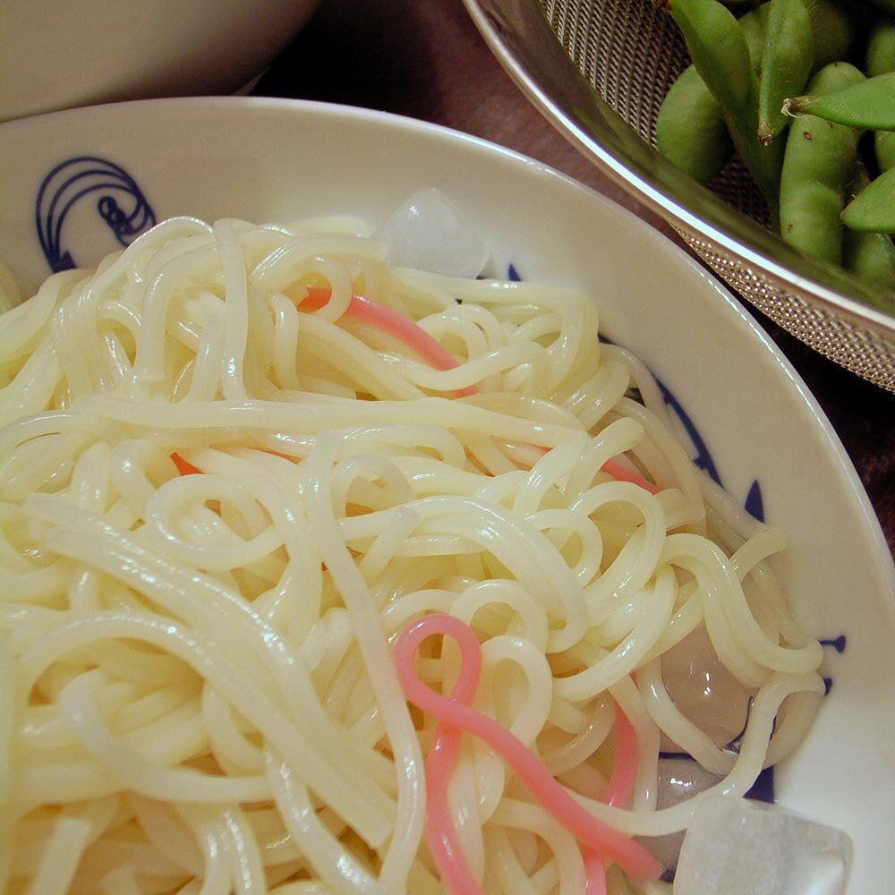 Японец придумавший быструю лапшу 4 буквы сканворд. Хиямуги. Лапша. Манджу еда. С чем едят лапшу.