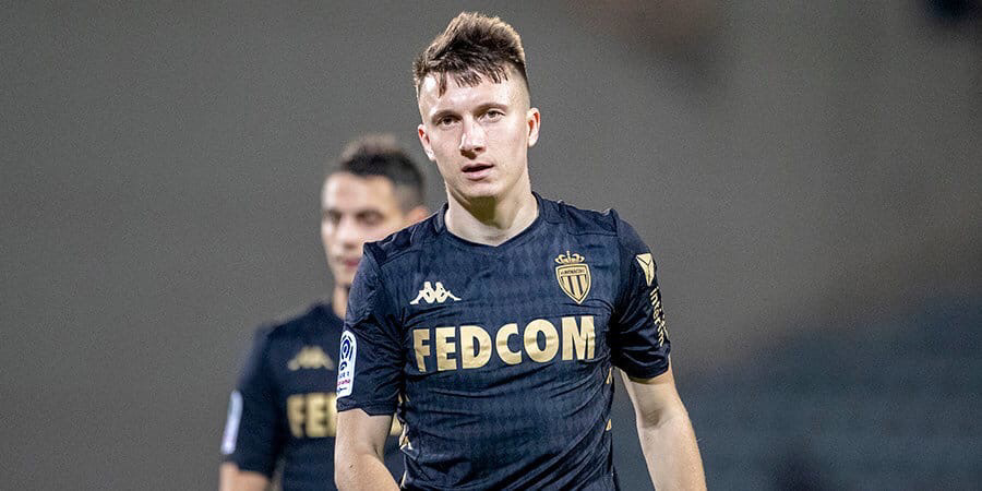 Александр Головин