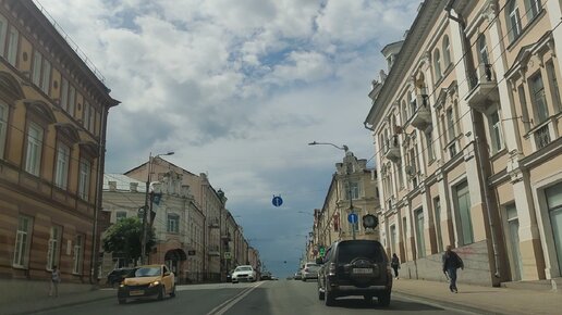 Маршрутку на встречной полосе сняли на видео в Смоленске | АиФ Смоленск