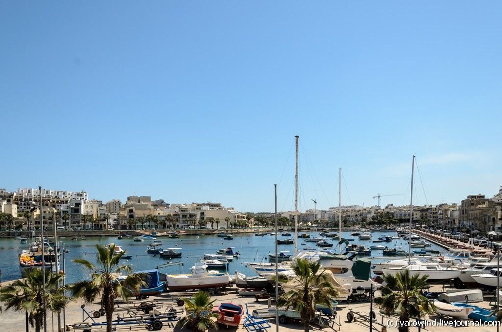 Продолжим прогулку по Марсаскале - городу на крайнем северо-востоке Мальты. В прошлый раз я прошелся по ее  западным пригородам, в этот раз пойдем на север.-2-3
