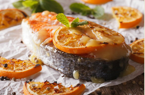 источник: https://www.edimdoma.ru/jivem_doma/posts/24293-novogodniy-stol-2022-podborka-prazdnichnyh-blyud-ot-edim-doma