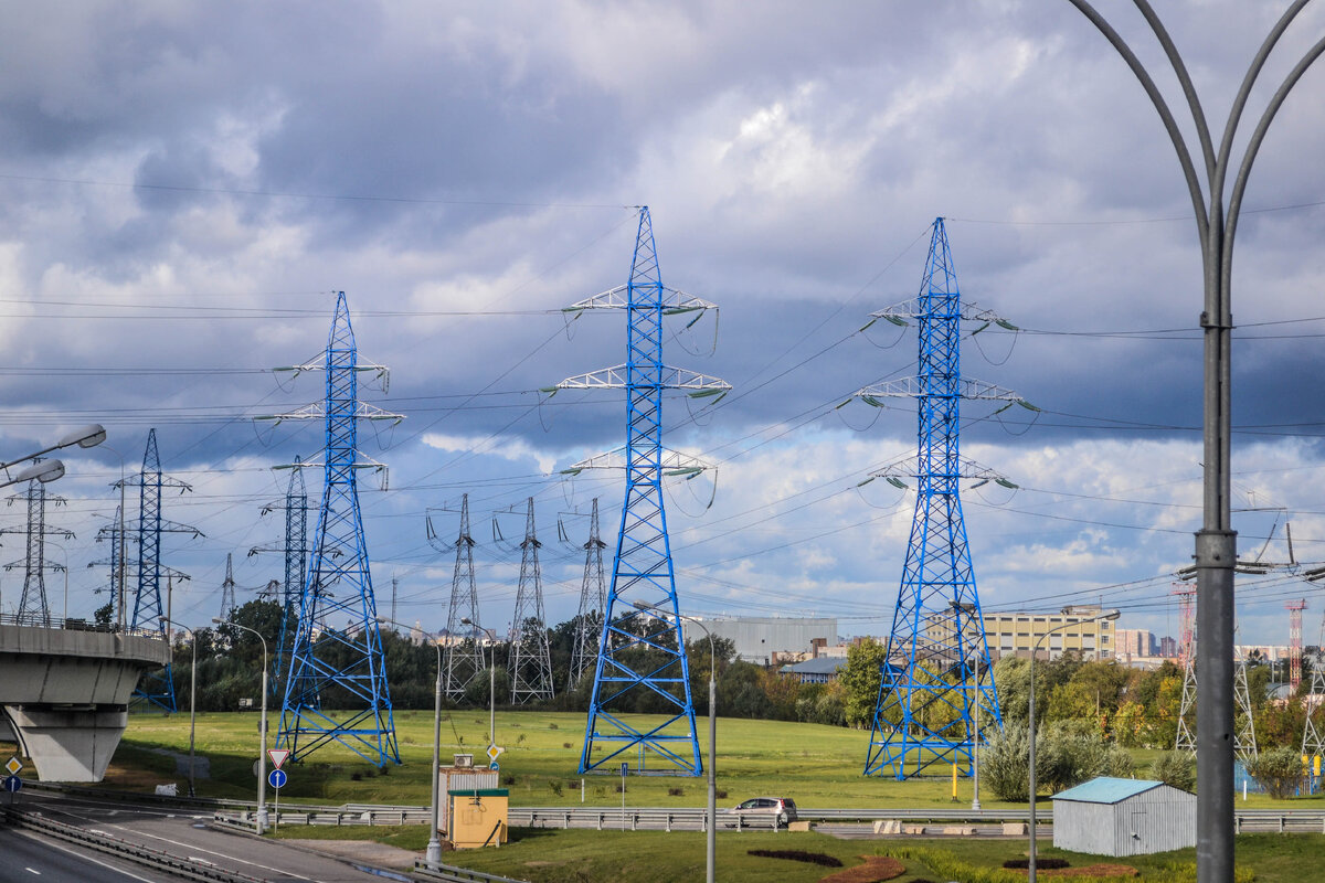 Перекрашеные ЛЭП и разрисованные котельные: 5 примеров, как городские  коммуникации становятся арт-объектами | Про Мой Район | Дзен