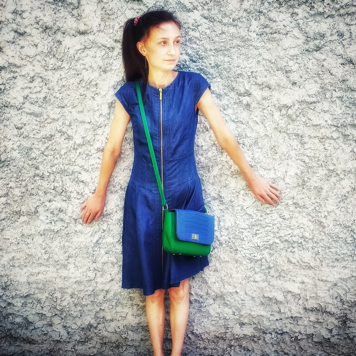 На фото изображена я