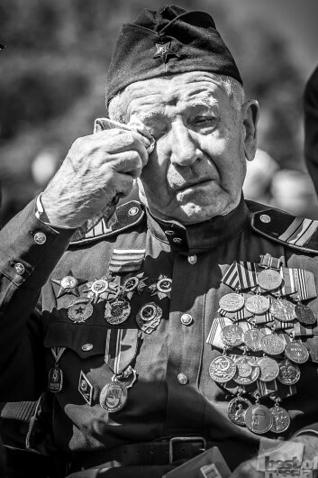 Он помнит то страшное время.