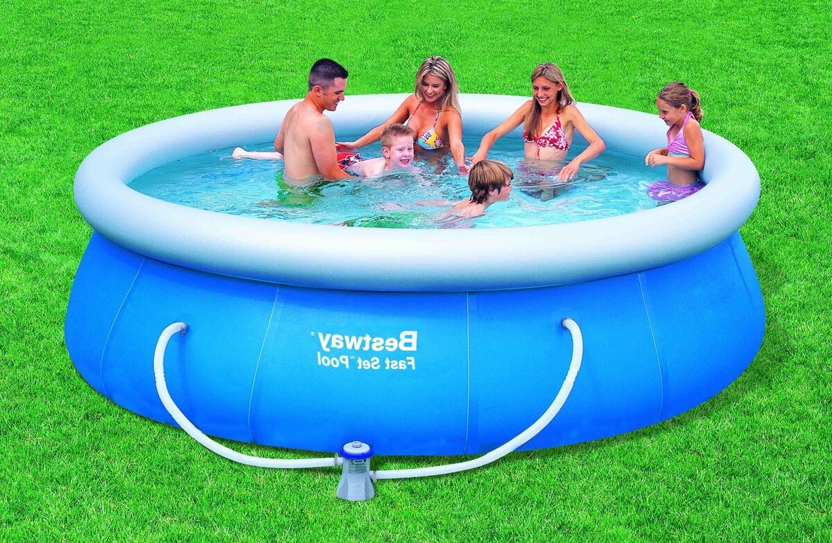 Представьте такую картину среди многоэтажек (фото из фотобанка).