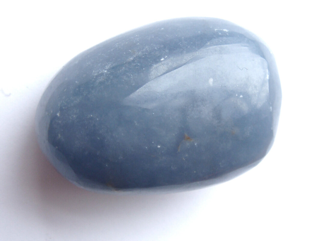 http://inspiritcrystals.com/wp-content/uploads/2013/10/angelite.jpg