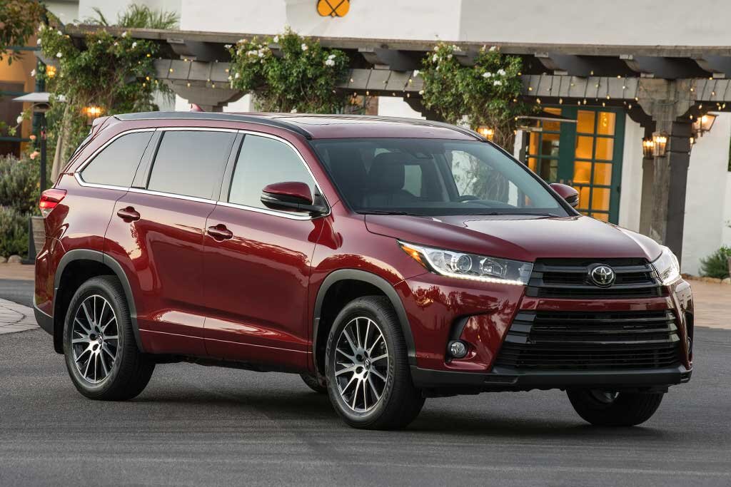 Toyota Highlander нового поколения стал 8-местным