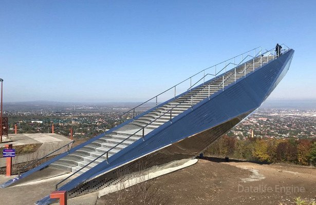 Лестница в небо в г. Грозном
