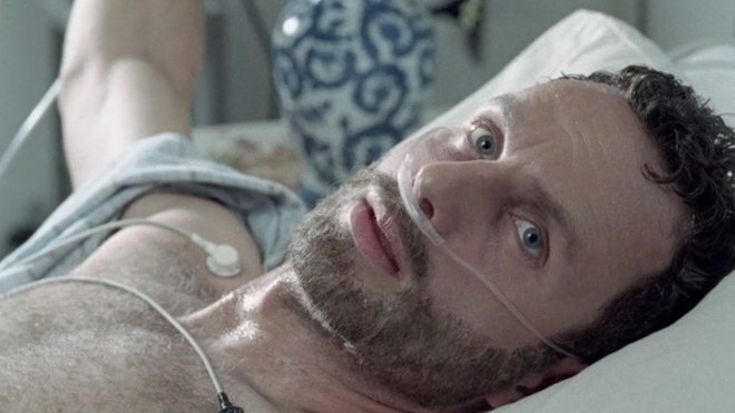 Кадр из оригинального сериала компании AMC "The Walking Dead"