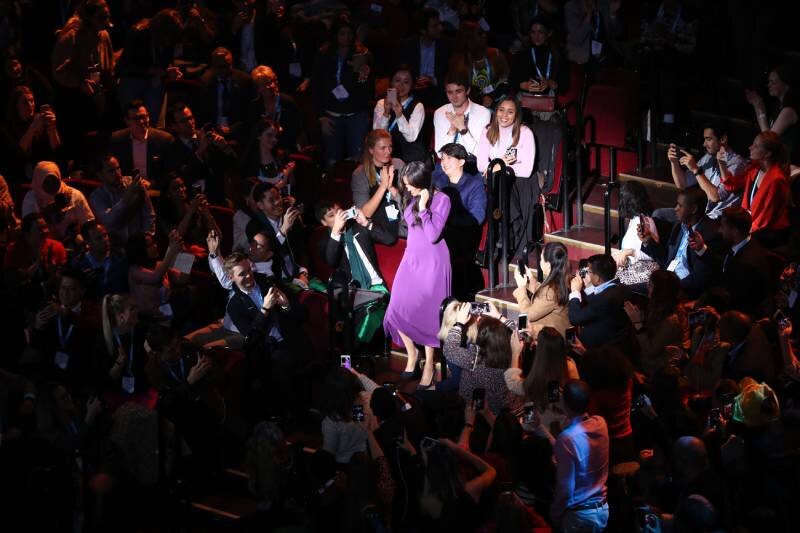 Меган Маркл в шикарном вечернем платье на саммите One Young World