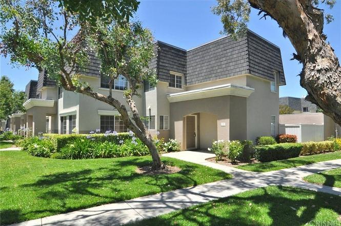 Примерно так выглядел его таунхауз. 