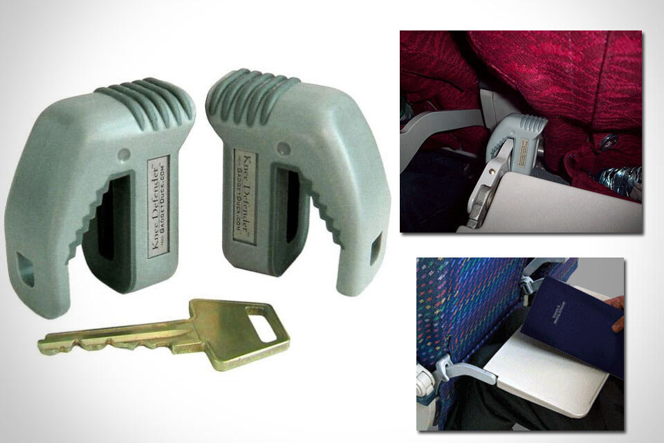 Knee Defender - защитник коленей в самолете. Фото из открытых источников