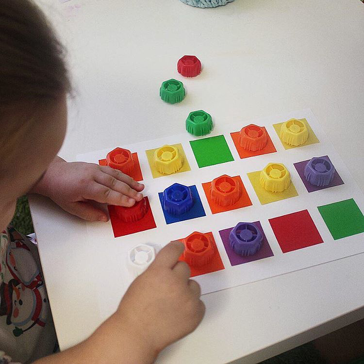 игра на изучение цветов