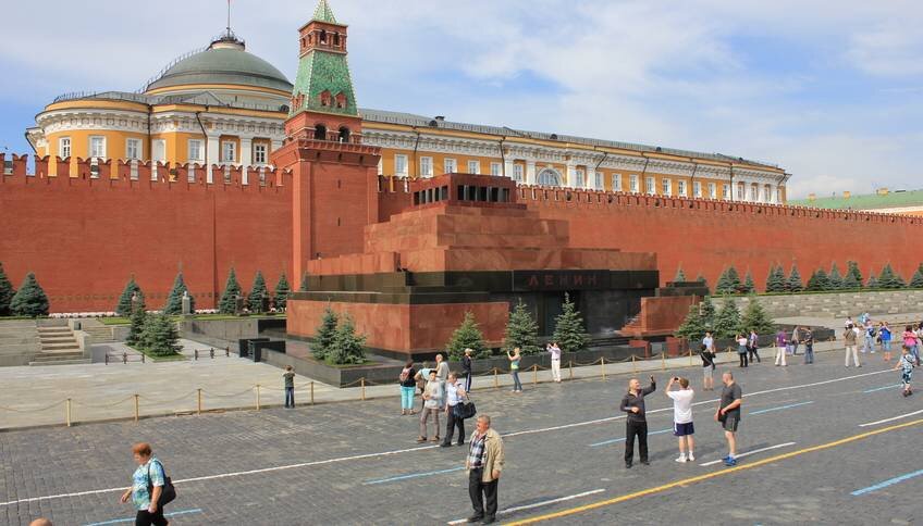 Мавзолей гранит