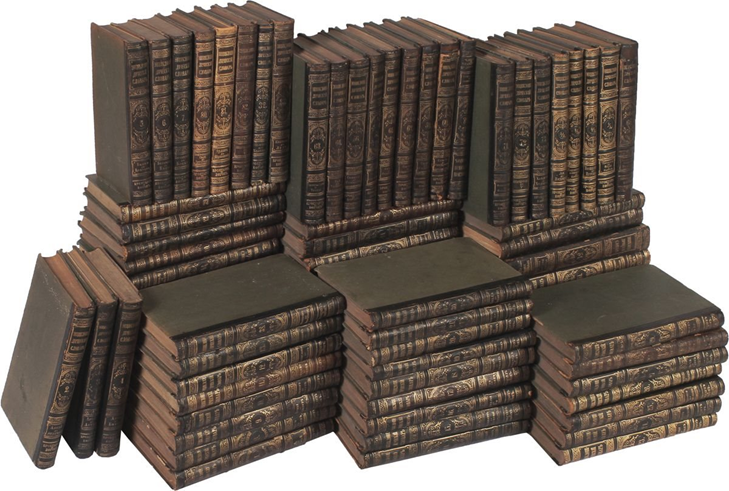 82+4 полутома, 121 240 статей, 7800 иллюстраций, 235 карт. Итого ~70 кг 