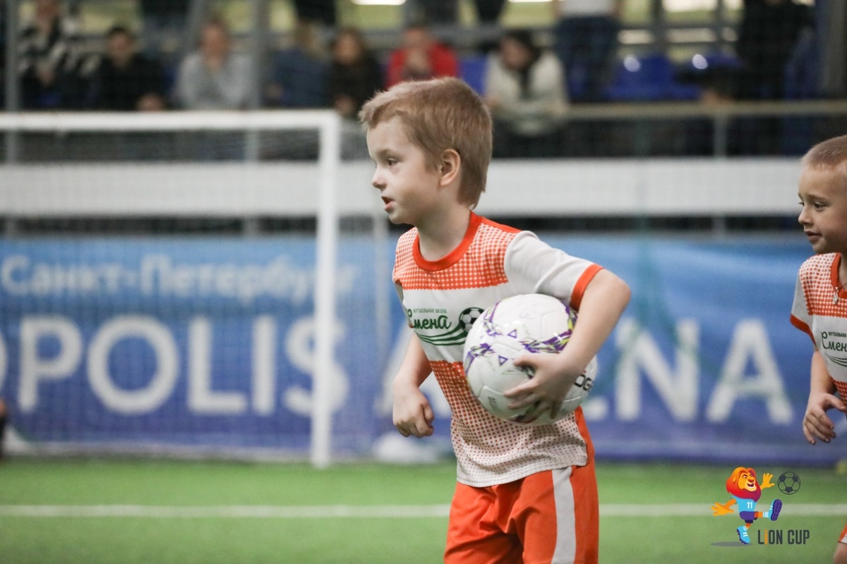 На фото: Алексей (футбольная школа Смена)