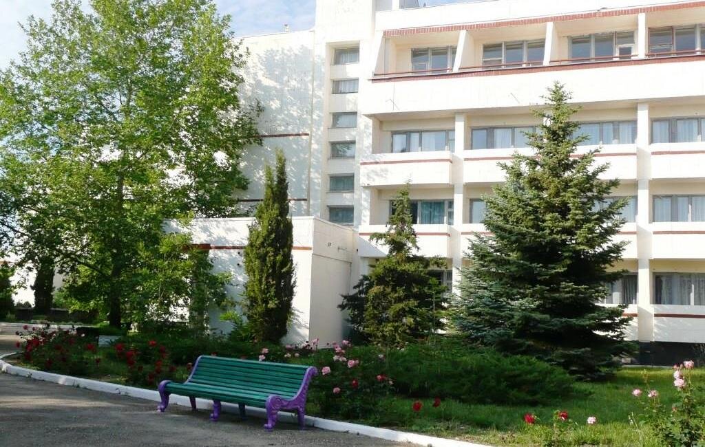 Пансионат "Радуга", возможно та самая скамейка.