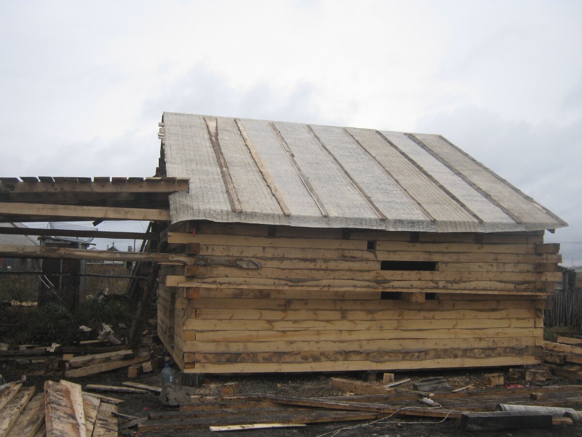 Кровля, крытая рубероидом