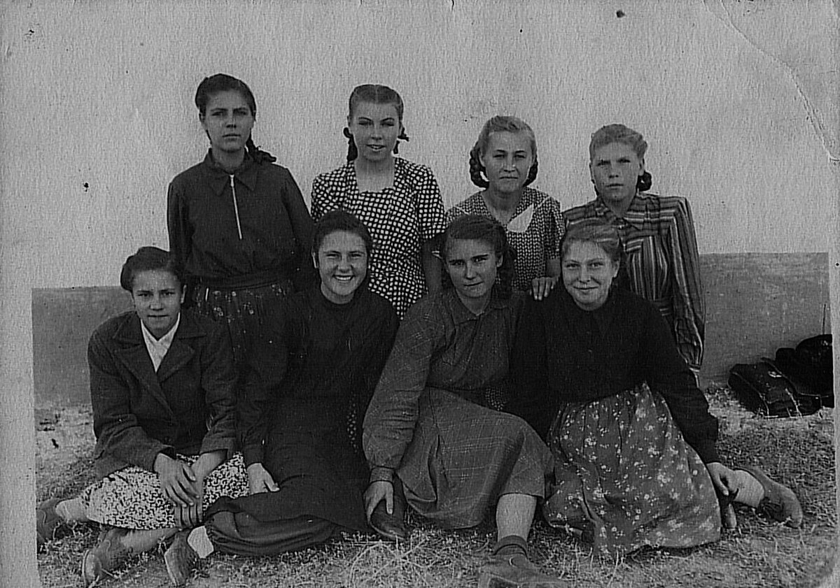 Девочки 50-х